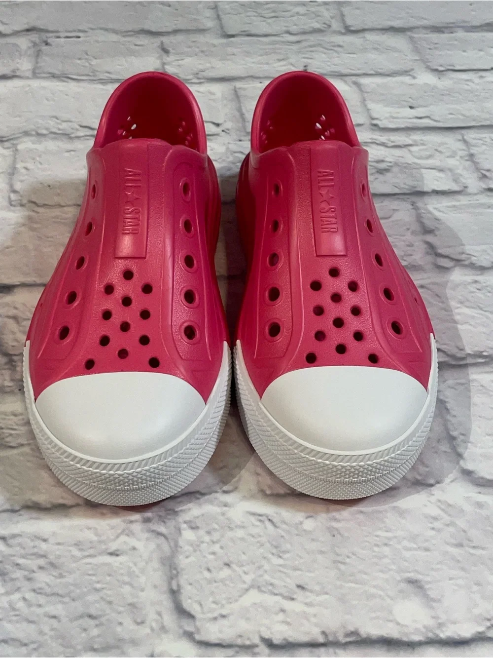 Converse Chuck Taylor All Star Play Lite CX Chaos Fuchsia/Chaos Fuchsia. Size 4